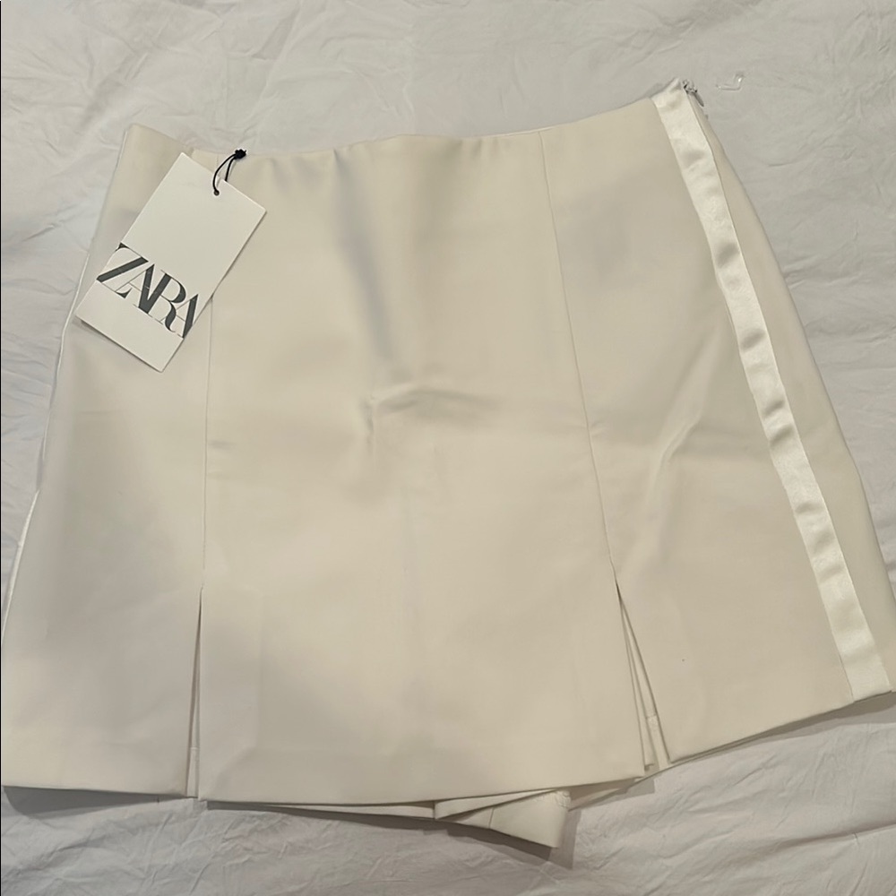 Zara Cream Mini Skort with Satin Detail
